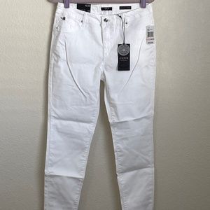 Curve Appeal Mid-Rise Minimalist White Size 10 NWT